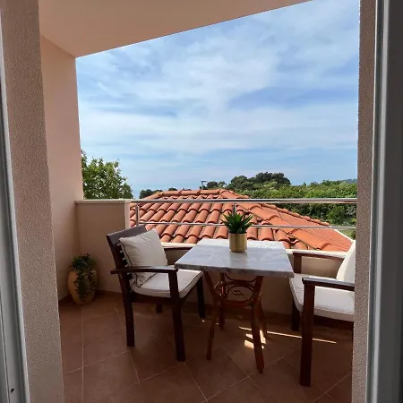 Soko Apartments & Rooms