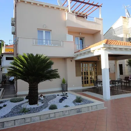 Soko Apartments & Rooms Zaton (Dubrovnik-Neretva)